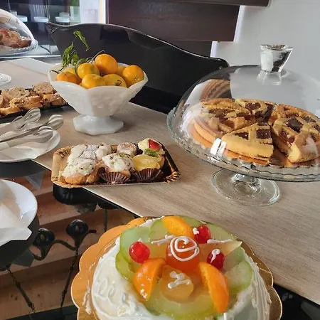 La Vucciria Di Guttuso *